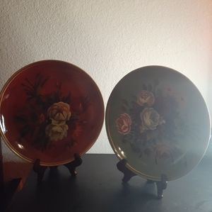 GORGEOUS Pair of Toyo Ceramic By Raymond Waites 10" Decorative Rose Plates.